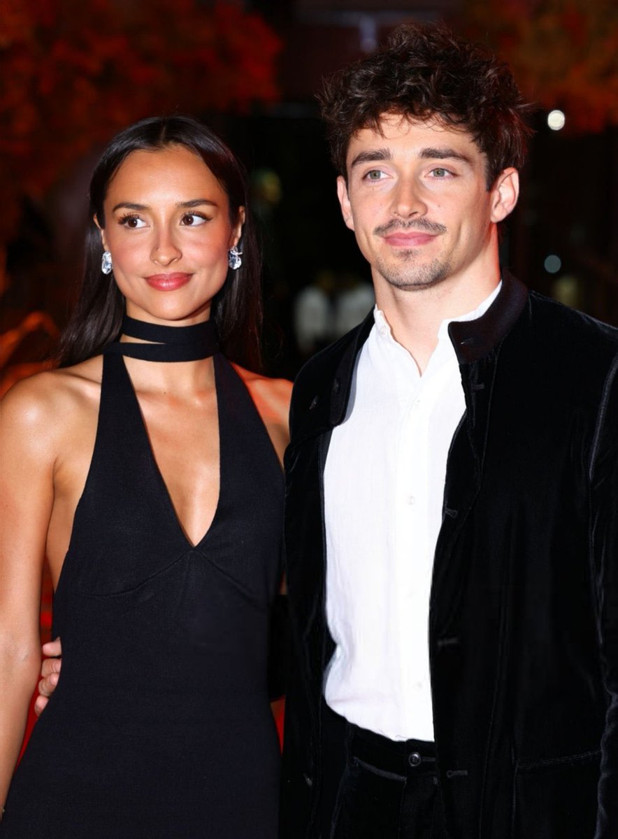 leclercize's tweet photo. forget matching eachother’s freaks have you heard of matching eachother’s face cards https://t.co/JVq3LFuhP0