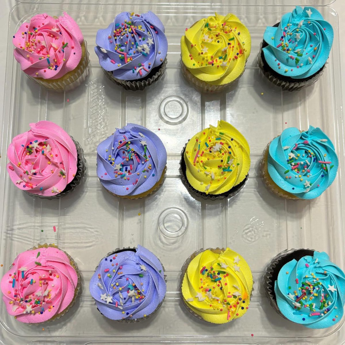 Ile's Bakery tweet media