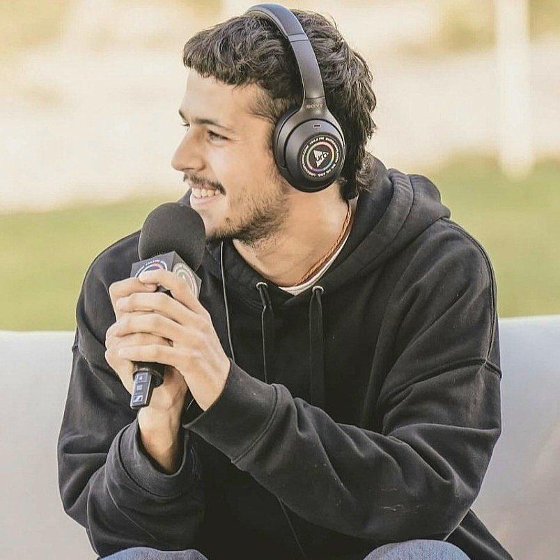 JuliBobro's tweet photo. Feliz cumple Simoooon 💞🥳
Te amo un montón, me caes re bien y realmente me pareces un ser de luz, te mereces todo
Me inspiras todos los días con tu talento y arte, te admiro como persona, como actor, y como todo lo que sos
Tqm y siempre te voy a apoyar 🫶🏻
#SIMONFEST #HempeBday https://t.co/iYYqoW5m4o