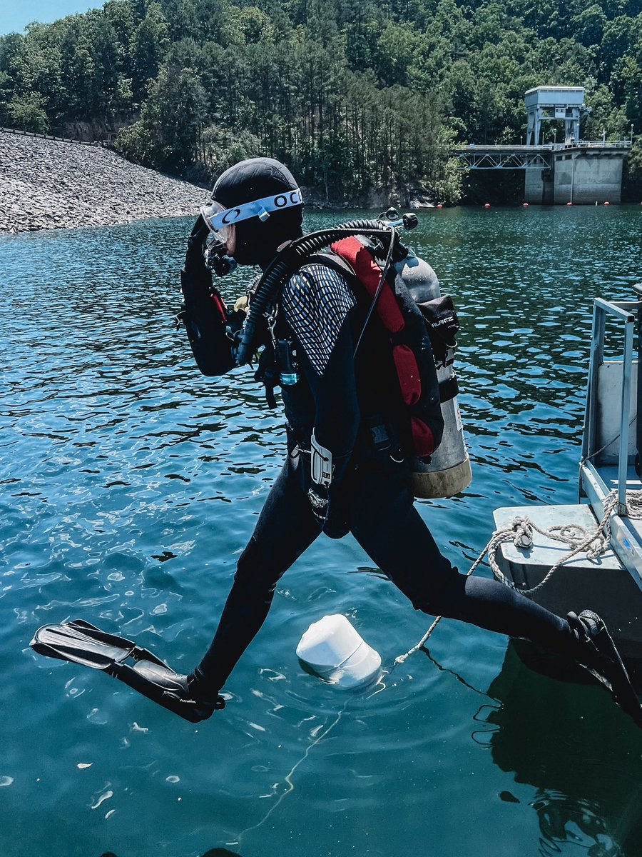 Jump into Scuba! We love the underwater world and you will too🔱 <a href="/SDIdivers/">SDI Divers</a> #scubadiver