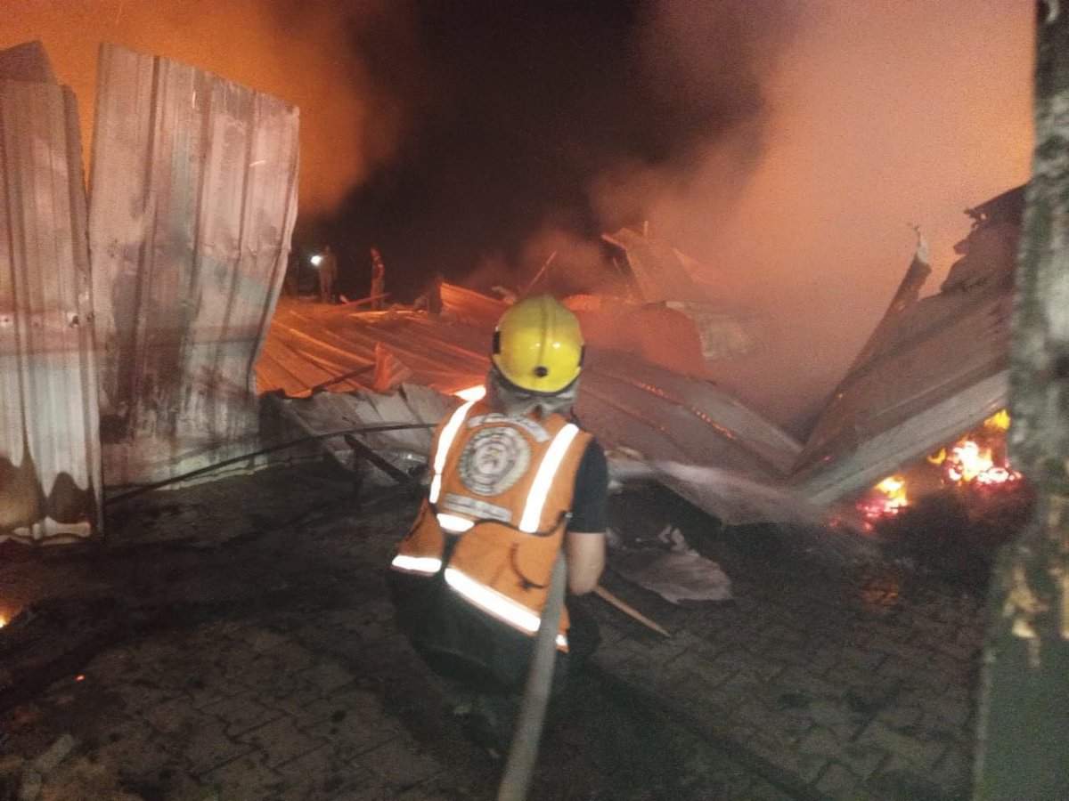 Children are dying!
Women are dying!
People are dying! 
The world is silent....

 #RafahOnFire