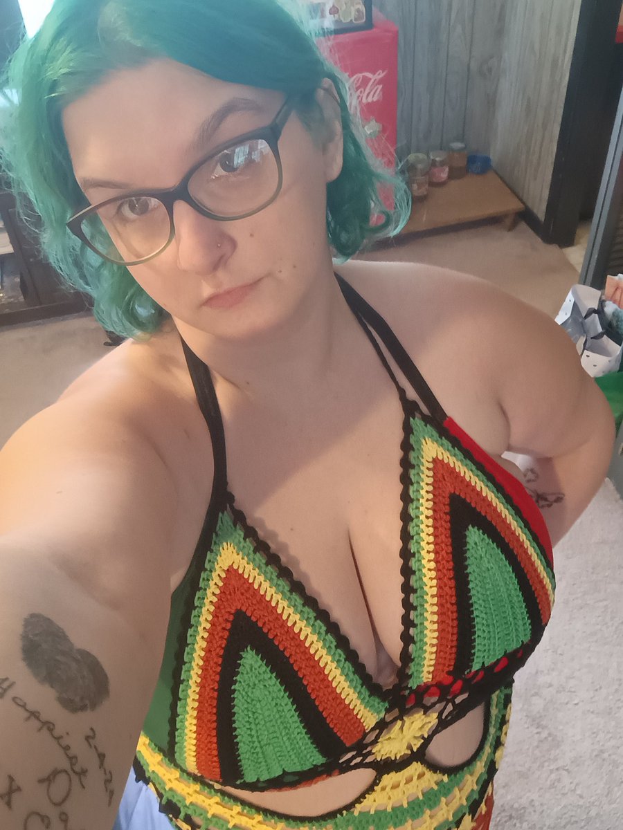 2589Elora's tweet photo. Bikini season in full force already #OF #ofgirl #OnlyFans #onlyfansgirl #bbw #followme  #linkinbio #bbwlove #girlswithglasses #thickthighssavelives #curvysexy #curvygirl https://t.co/oZjHDh2oU7