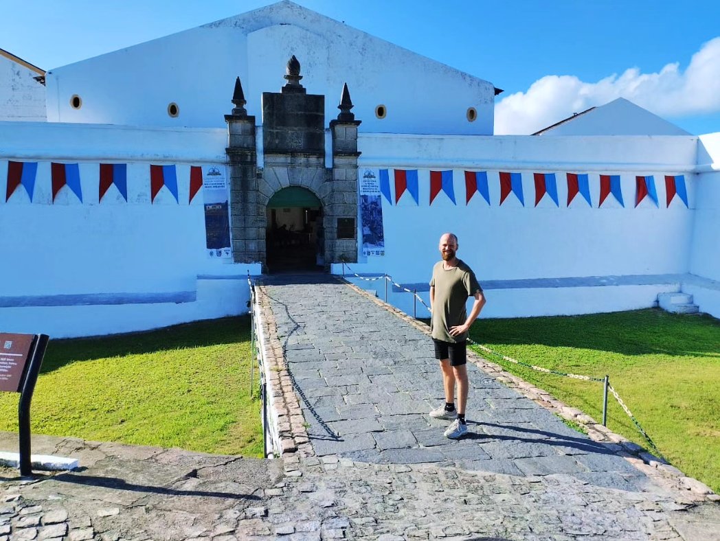 Forte de São João Batista do Brum (often simply Forte do Brum) is a fort located in Recife, Pernambuco in Brazil. The Dutch built Forte do Brum on the foundations of an old Portuguese trench. 

#historyhustle #brazil #brasil #recife #recifebrazil #recifebrasil #DutchBrazil