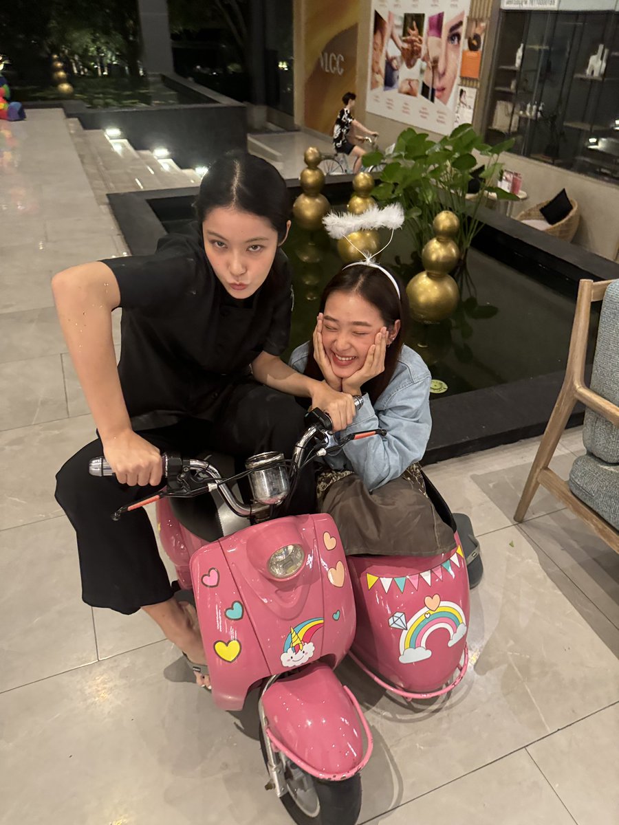 2022 : ฟิล์มอยากทำงานกับพี่น้ำตาล
2024 : #GMMTVOuting2024