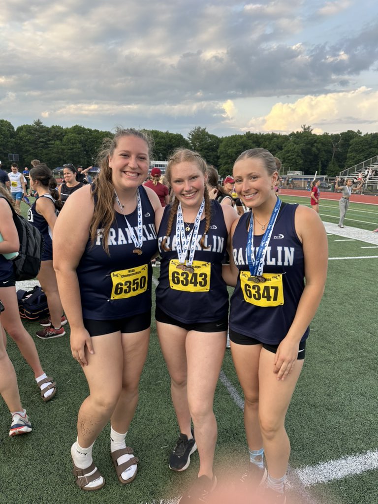 FHS Throwers tweet media