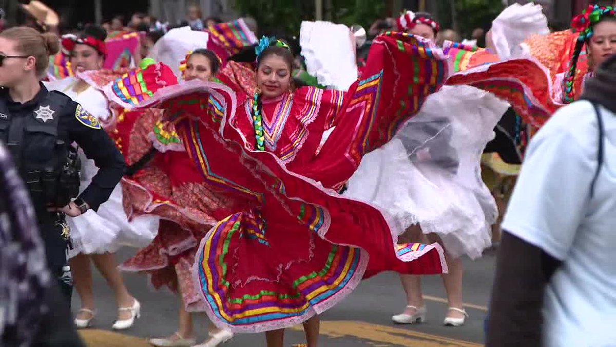 Some of the sights from #Carnaval2024 #SanFrancisco where Latin, Caribbean and African community diversity is highlighted in the streets. Check out this colorful story: ktvu.com/video/1461600