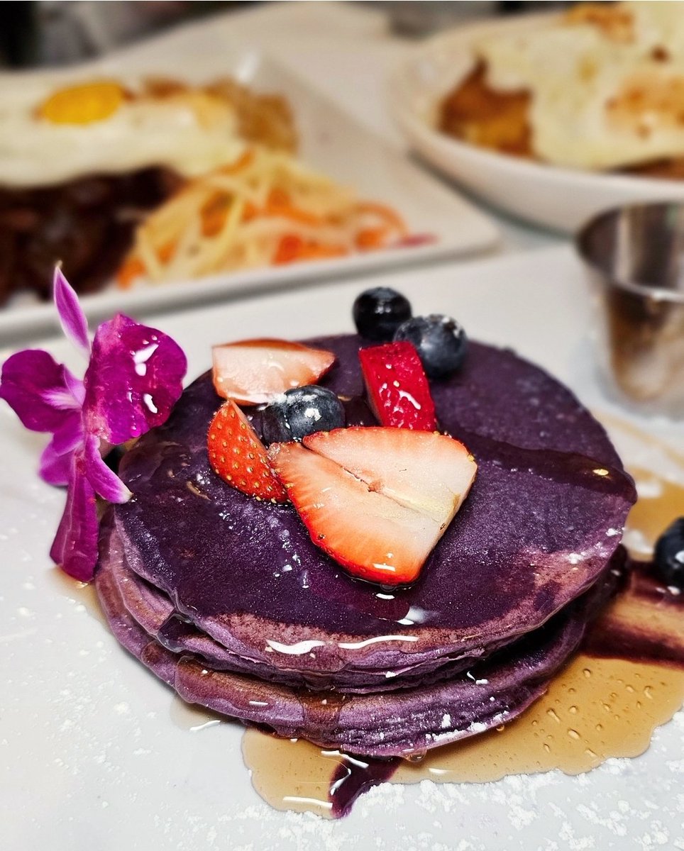 Join us for Monday Brunch &amp; 💜🥞 𝗨𝗕𝗘 𝗣𝗔𝗡𝗖𝗔𝗞𝗘𝗦 on #MemorialDay!

We'll be open regular hours, serving brunch (&amp; dinner) from 10am-3pm &amp; dinner from 4-9:30pm.