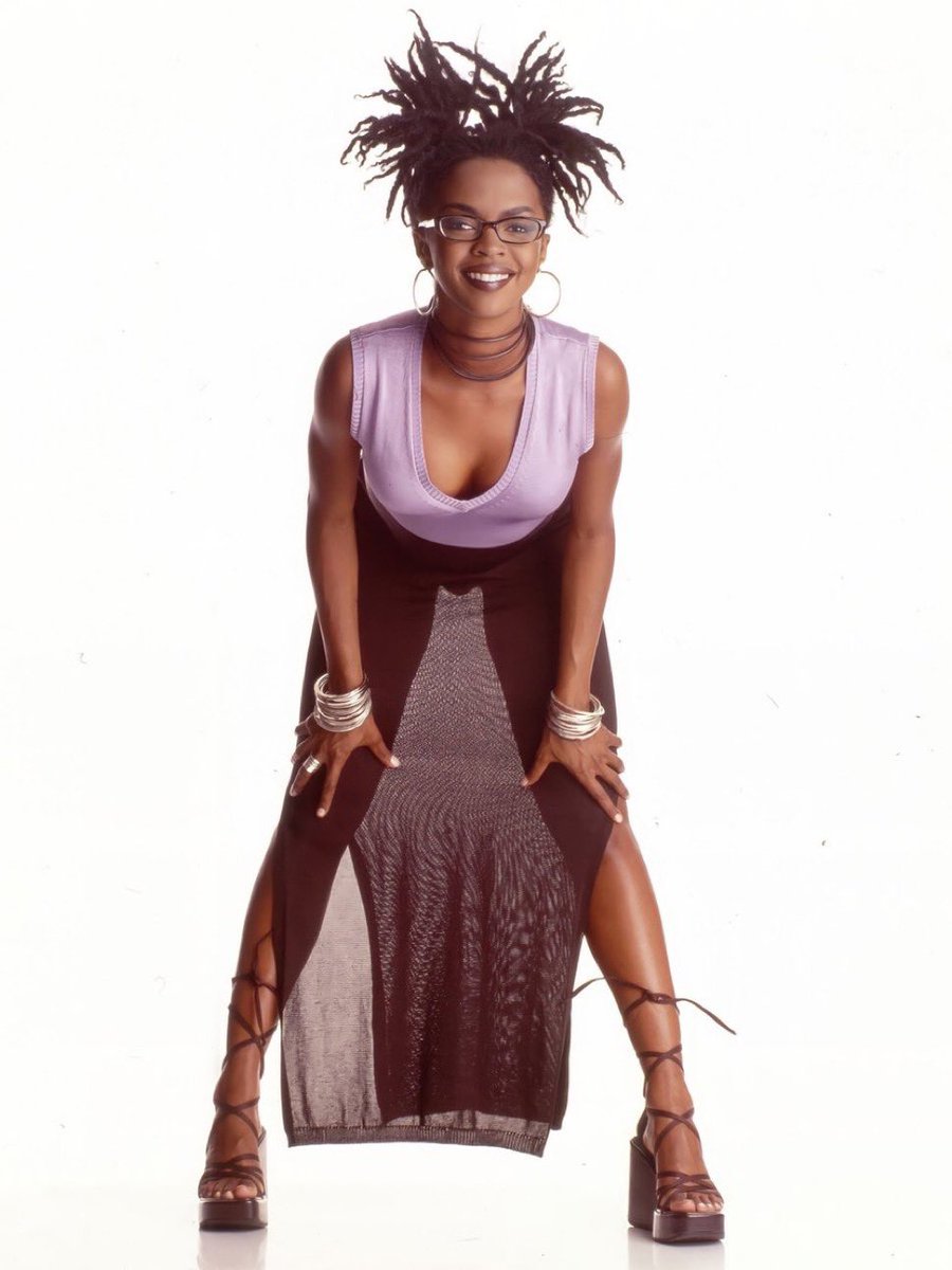rnbradar's tweet photo. Happy Birthday to Lauryn Hill 🤍 https://t.co/k1nx5cApZs