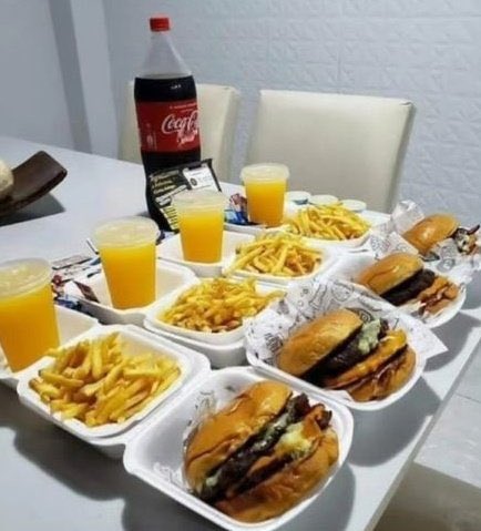 ocrentesincero's tweet photo. Se tem duas coisas que eu gosto e valorizo é:

Ir para o culto   //   E o pós culto https://t.co/GGVD2cXQLB