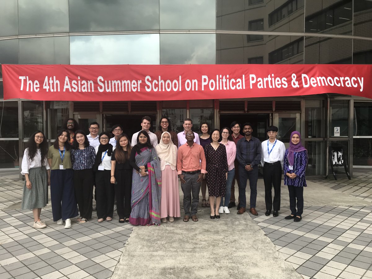 New Alumni cohort of the Asian Summer Schools on Parties and Democracy: democracyandparties.com/kas/alumni/202… @nccu1927 @KASonline @UoN_TRH @UoN_ARI @APISA6 @OSCE_Academy @KASMediaAsia