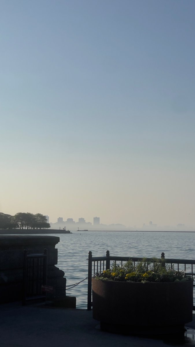 qtcade's tweet photo. 🏙️ https://t.co/MQumkEUz5s