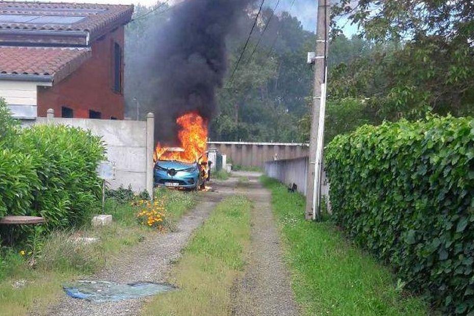 TÉMOIGNAGE. Explosion d'une voiture électrique garée près de la maison : 'la nôtre ne faisait pas partie d'une série rappelée' france3-regions.francetvinfo.fr/occitanie/haut…