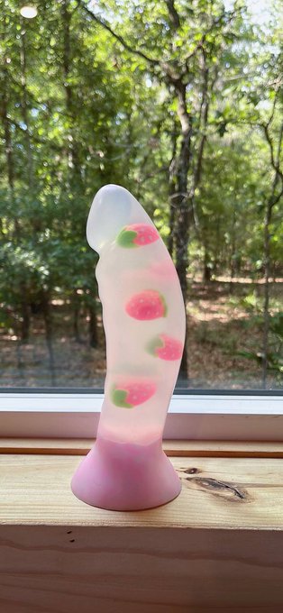 2 pic. the prettiest thing I've ever f*cked myself with https://t.co/SLIJrVIUgA<a href="/tag/mvsales"class="tags"><span>#mvsales</span></a>