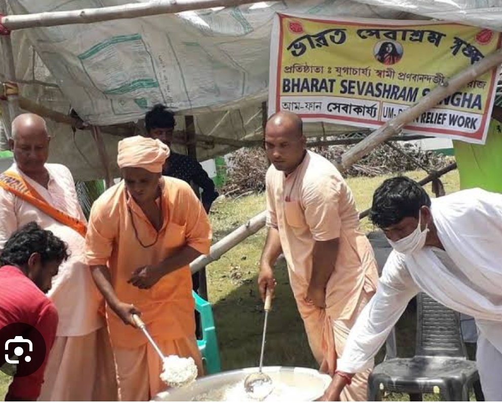 @MamataOfficial Bharat Sevashram Sangha serving the Needy People during storm
