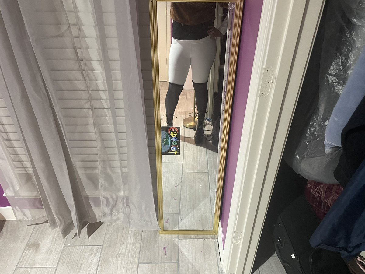 theEGGsMain's tweet photo. Crop jacket 
Multiple layers of clothes 
Needs to fix wig
Needs to make limbs 
Heels that make me tall

Soon V shall rule
#cosplay #MurderDrones #SerialDesignationV #MurderDronesV https://t.co/Fc2IBxyXwz