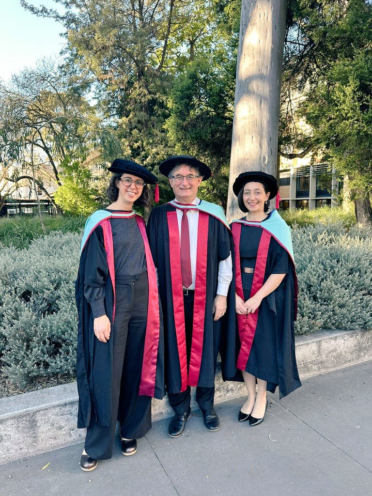 Kitching Laboratory (@kitchinglab) on Twitter photo Great day for the lab and especially for the 2 new <a href="/Monash_FMNHS/">Monash Medicine, Nursing and Health Sciences</a> PhD graduands - now graduates! <a href="/LaniShochet/">Lani Shochet</a> and <a href="/nephrologista/">Kate Robson</a>. High quality theses from outstanding contributors. Great day for the lab and especially for the 2 new <a href="/Monash_FMNHS/">Monash Medicine, Nursing and Health Sciences</a> PhD graduands - now graduates! <a href="/LaniShochet/">Lani Shochet</a> and <a href="/nephrologista/">Kate Robson</a>. High quality theses from outstanding contributors.
