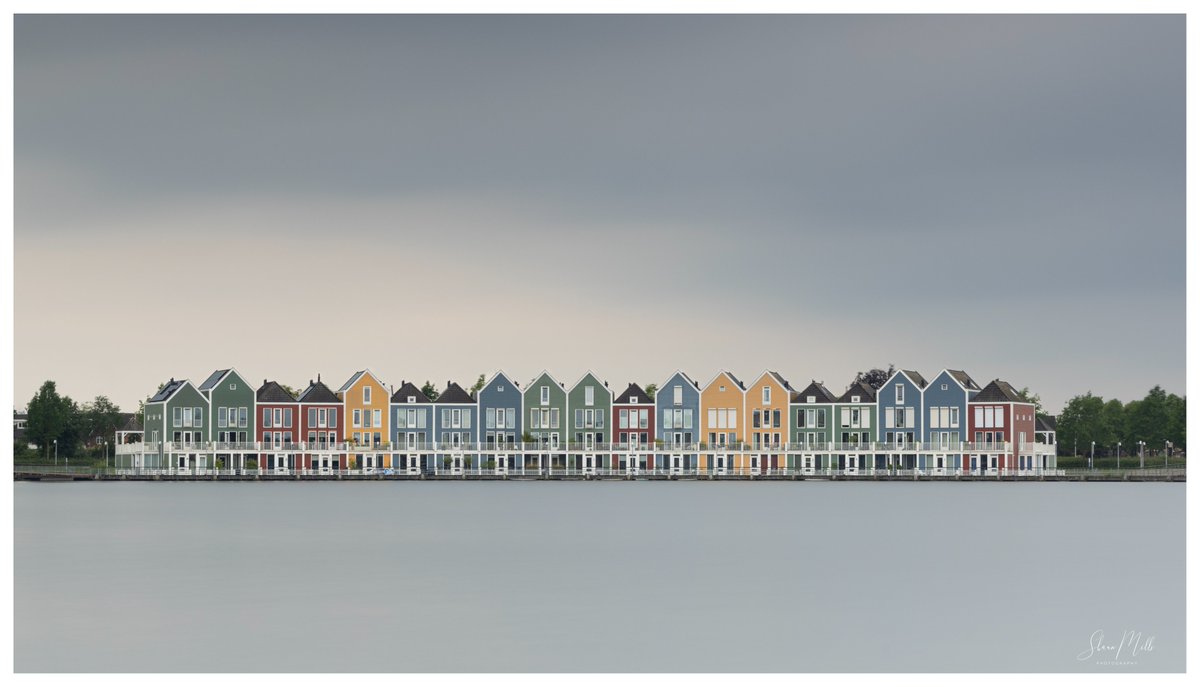 'Houten Houses'
#FSprintmonday #Sharemondays2024 @Fotospeed #Appicoftheweek