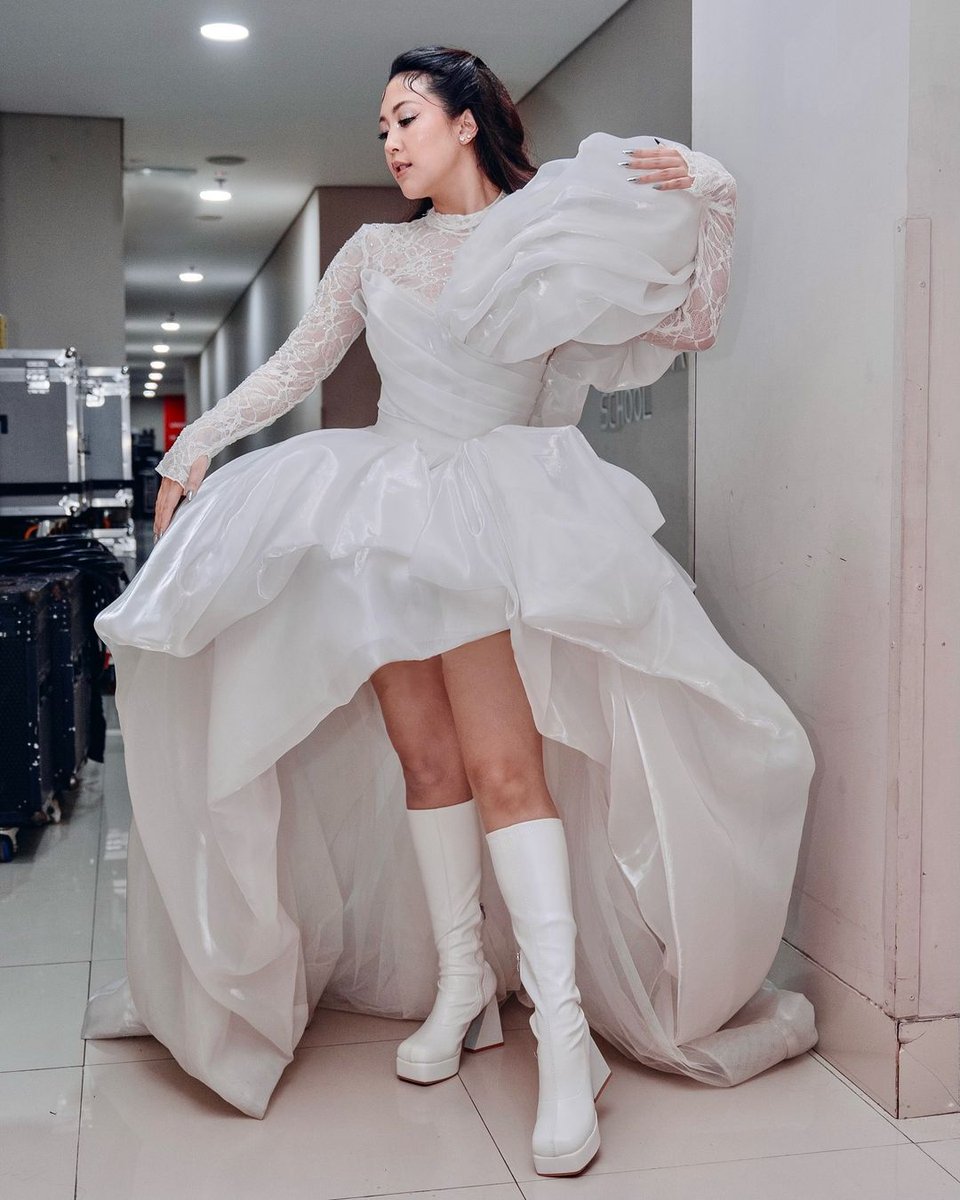 Team Sherina Munaf (シェリナ・ムナフ) tweet media