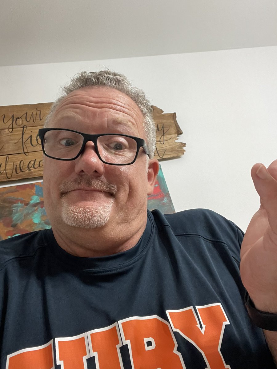 CoachCanfield's tweet image. Who says coaches get a “SUMMER VACATION”…..
This is just June!!!!!