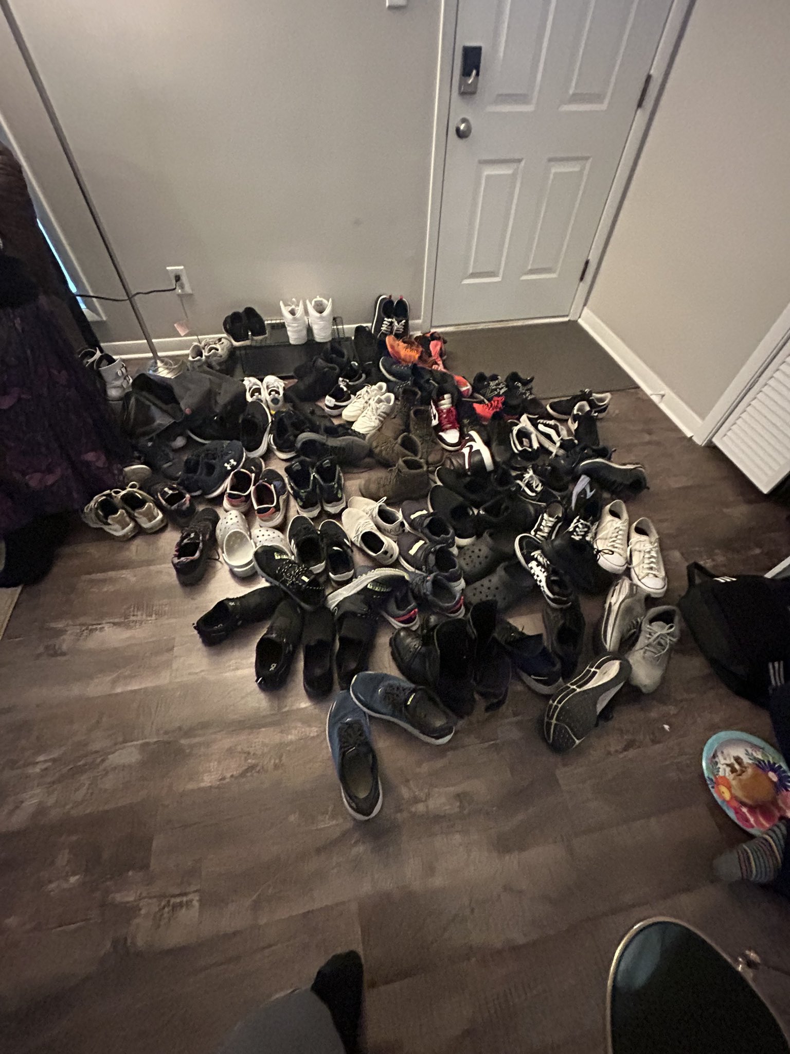 CCND Tyrone O Canada on X Giving away free shoes anyone want a pair https t KMDYJWiBnp X