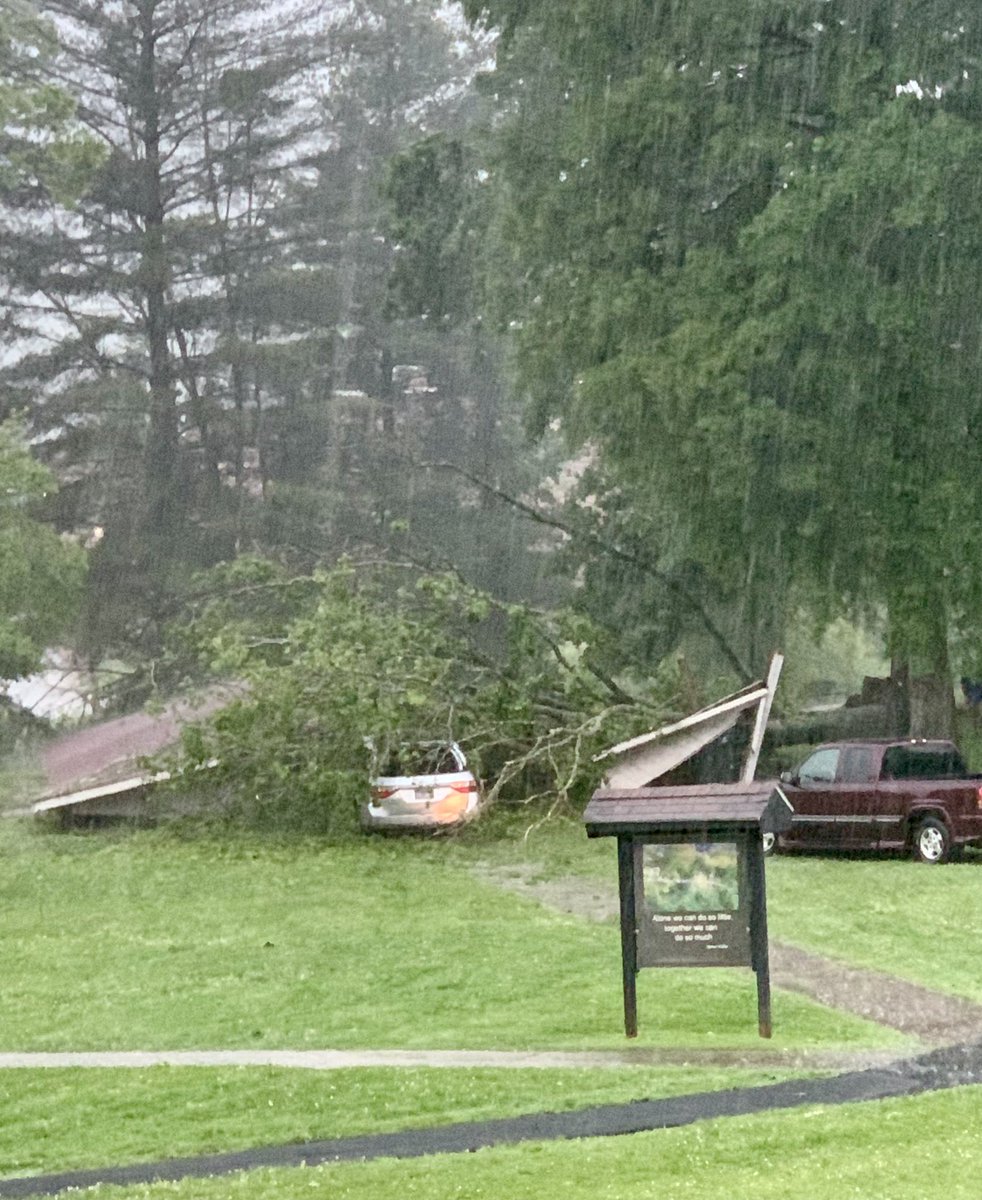 kathy7's tweet photo. @Kentuckyweather At  a family reunion/Memorial Day service in Manchester, Kentucky (Clay County) when the 2pm storm blew in. Eye on the wx, ate in a hurry. Not 3 minutes after everyone left, a wind-blown tree demolished our picnic shelter! After/before  #kywx https://t.co/ydfGFUd5Ef