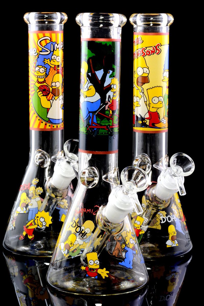 🚨 BONG GIVEAWAY!! 🚨 🏆 x1 Simpsons Glass Bong 🏆 How to enter: 👇 • Follow @_StonersRUs_ 👈 • Follow @MoreStonersRUs 👈 • Like & repost 👈 • Tag 3 stoners 👈 For an extra entry add another comment with ‘420’ 😁 Ends in 7 days ⏳ - GOOD LUCK! 💚 #StonerFam #Mmemberville