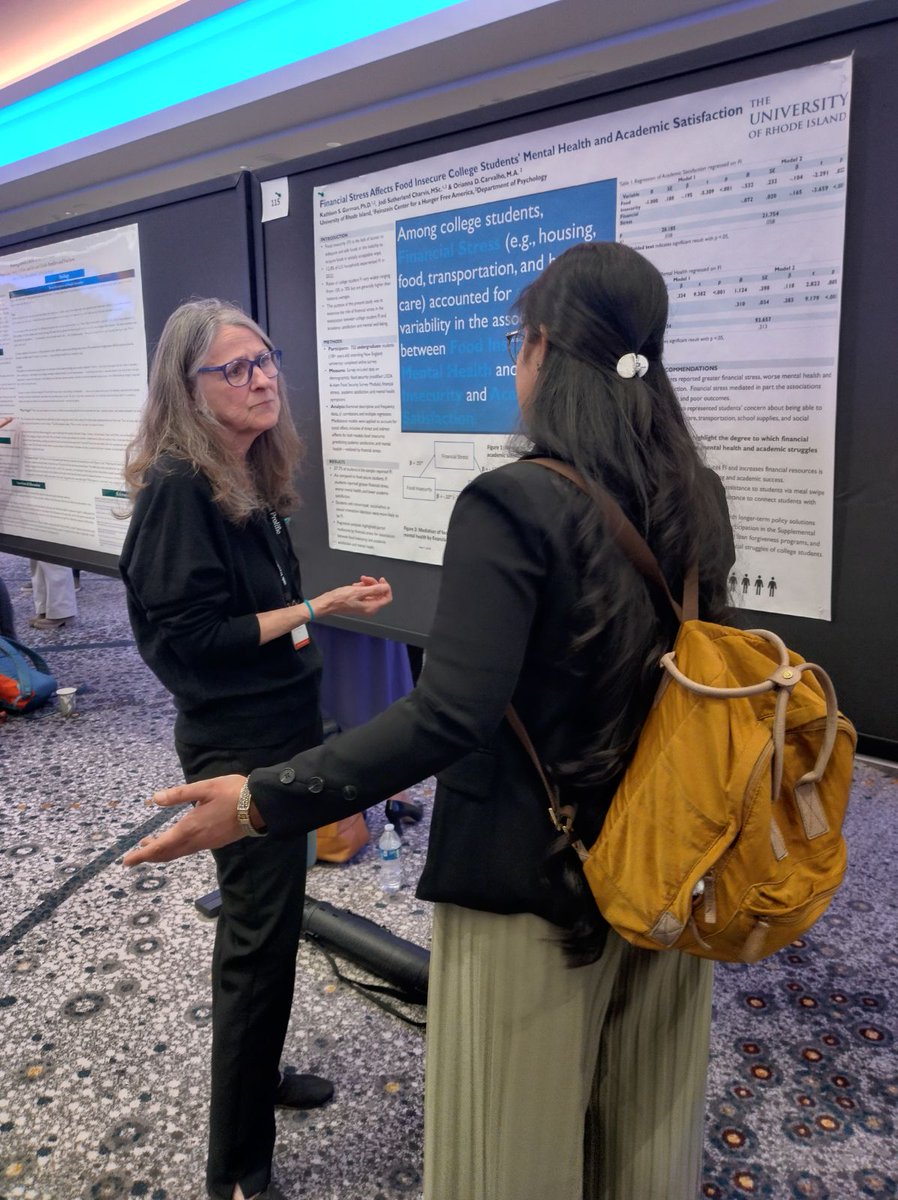 AbbasM_smak's tweet photo. Enriching experiences at #aps24sf @PsychScience . First time sharing space in the same conference as a full lab @CHMI_URI ! Surprisingly found other labs from @universityofri as well. #smokingcessation #research #cognitiveFlexibility #IntoleranceOfUncertainity https://t.co/EVR5QFO8Ax