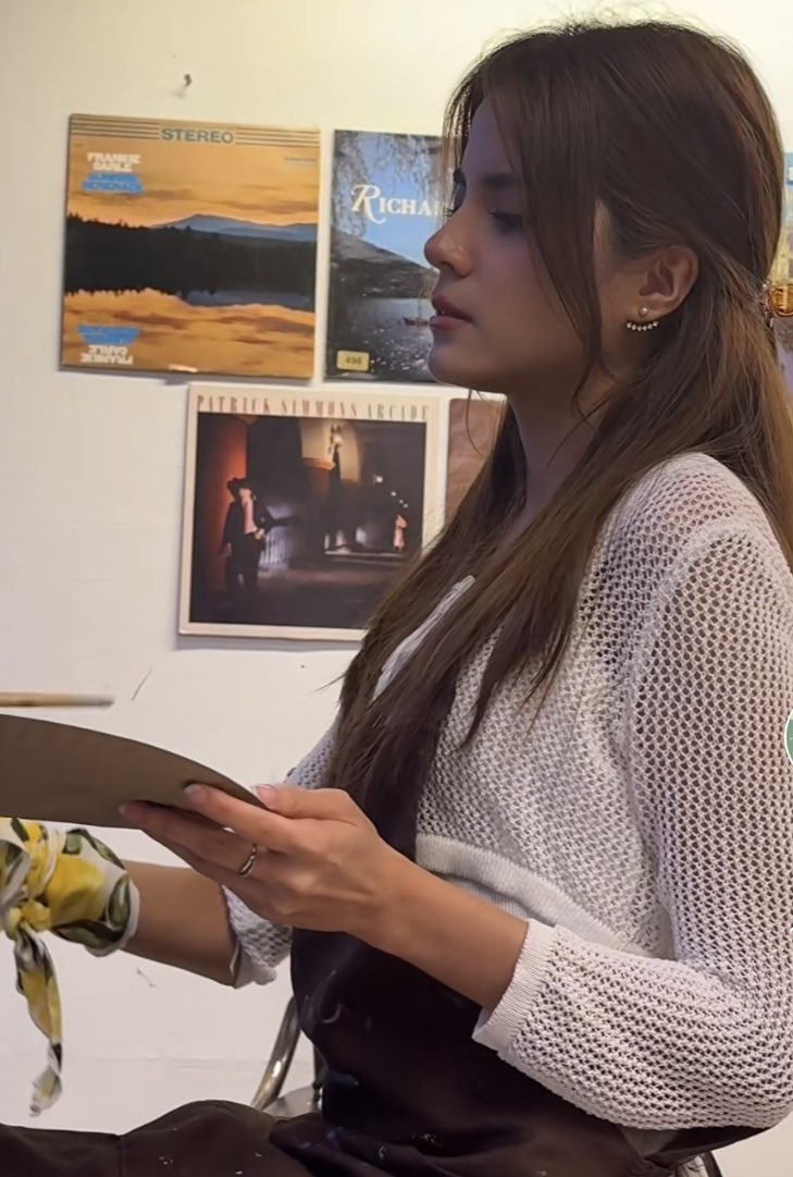 llygomezz's tweet image. Aí me desculpe, mas é impossível odiar essa mulher incrivelmente gostosa