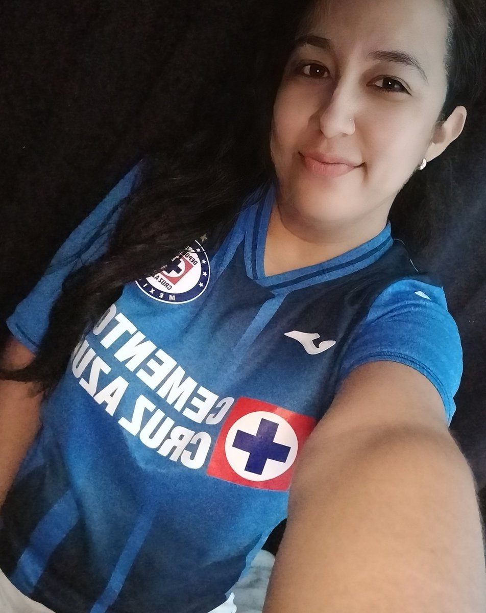 DianaClover's tweet photo. 🎶Vamos, vamo, vamo azules, vamo a ganar...🎶
🩵🚂💙
#AmericaVsCruzAzul https://t.co/2CMBR4Hktq