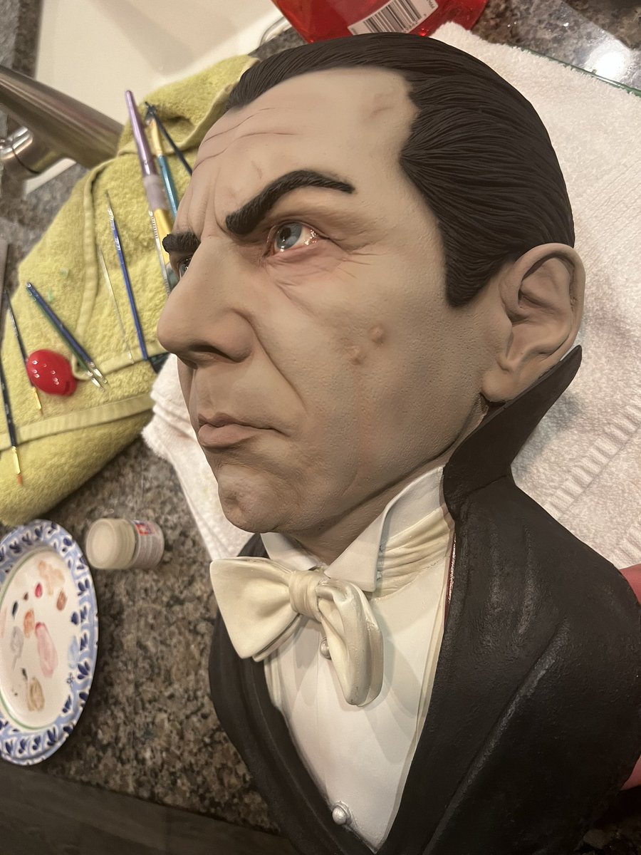 Joey_M_66's tweet photo. Finished up Bela Lugosi as Dracula just in time for World Dracula Day . He’s a life size wall hanger from @goblackheart https://t.co/mI3KZ56QRa