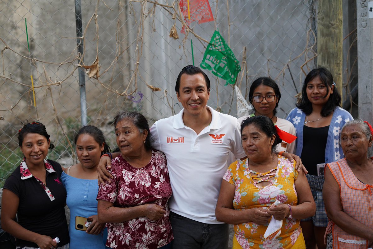 humbertodiaz22's tweet photo. Con el apoyo de mis amigas de la Col. Franja las Torres haremos realidad #UnNuevoChilpo, gracias!! 👊🏼🍊 https://t.co/c9UDLLb6nv