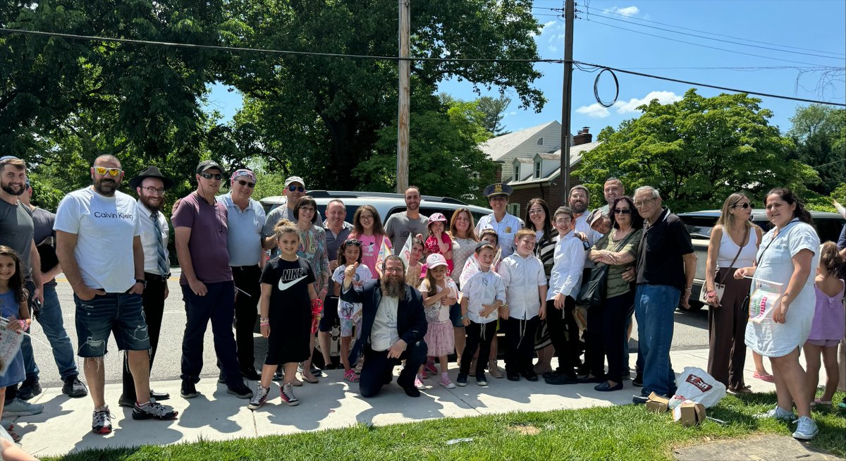 Today Captain A. Bylen and members of #Pikesville precinct were joined by Rabbi Gurary, Rabbi Tenenbaum, and many members of the community to celebrate Lag Bomer. #community #BCoPD