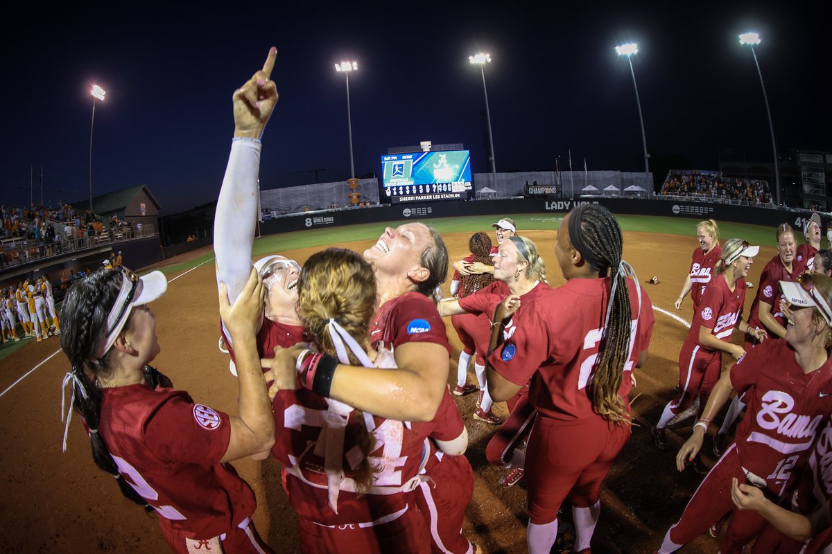 AlabamaSB's tweet photo. Back where we belong

#Team28 #RollTide https://t.co/z17TzcwRan