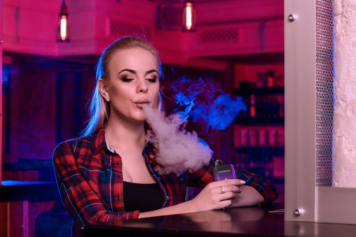AmgrinVape's tweet photo. Amgrin MILUX Disposable Vape
Enjoy refreshing forest berries infused with icy coolness. 14mL e-liquid, 5% salt nicotine, and a smart display screen. Long-lasting with 10000 puffs. Order now!
#amgrinvape #disposablevapes #vapesupplier #vapefactory #ecig #vapewholesale #vapelife https://t.co/QyqtILiiPT