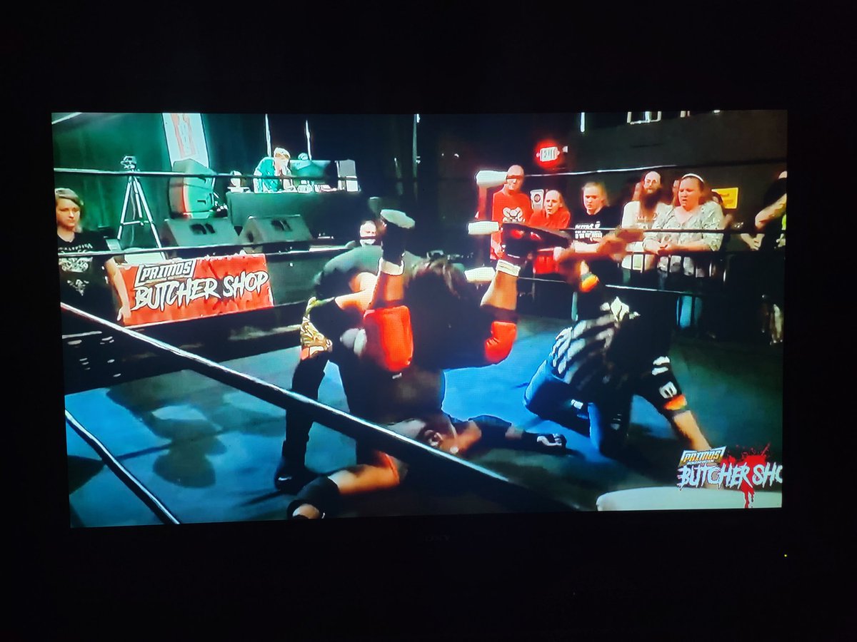 tall_ny's tweet photo. #IAmTheProject won a Fatal Four Way Eliminator Match over Slikk Tyson Stone, Niles Blood and Adrian Grimm, last eliminating Stone @PrimosWrestling @TheRoxyDenver
#TheChoppingBlock https://t.co/fYI3UzP0y9