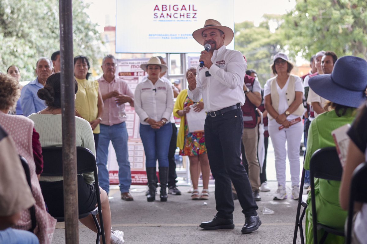 MGChalco's tweet photo. Con el corazón latiendo al millón, cerré campaña en #Miraflores y #Huexoculco 

¡Gracias por tanto amor, por defender las causas del pueblo! En la #DiputaciónLocal tendrán una persona agradecida que les corresponderá con trabajo.

#MiguelGutiérrez 
#CapacidadParaLegislar https://t.co/hvmg13NO6q