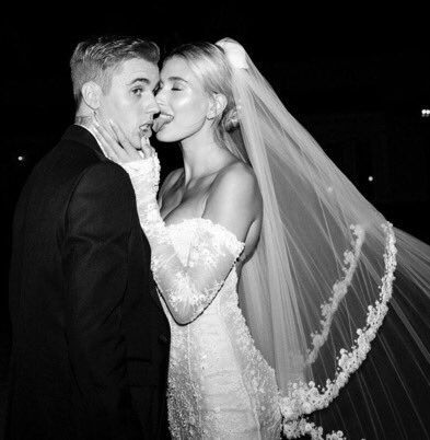 本当の "いつもの彼女 "バージョン 
justin bieber and hailey baldwin 🤍💍