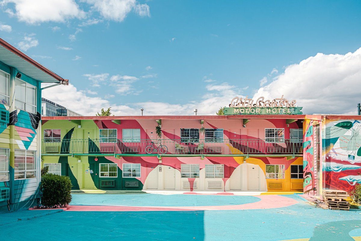 Let's take a moment to our Skyline Stage 🤩 Situated right in the heart of Mount Pleasant, the City Centre Artist Lodge has 79 low-cost, work-only artist spaces to foster a community and strengthen Vancouver’s art scene.

For tickets, visit: bit.ly/4bJIKaM ☀️