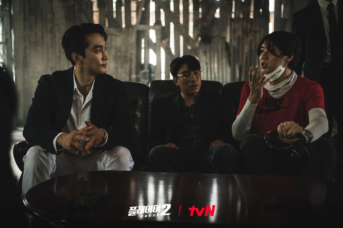 tvN drama #ThePlayer2_MasterOfSwindlers behind-the-scenes stills. Broadcast on June 3.  

#SongSeungHeon #OhYeonSeo #LeeSiEon #Player2