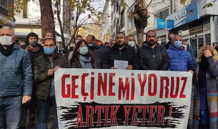 'Geçinemiyoruz' davası bugün görülecek Ankara’daki “Geçinemiyoruz” eyleminde gözaltına alınan, aralarında gazeteci Öznur Değer’in de bulunduğu 24 kişi, “2911 sayılı Toplantı ve Gösteri Yürüyüşleri Kanunu’na muhalefet etmek” ve “görevi yaptırmamak için direnmek” iddialarıyla