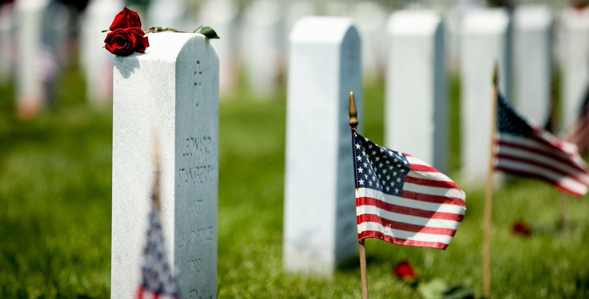 🇺🇸 On #MemorialDay, we remember those who gave everything for our country. Join us in honoring America's fallen heroes. Their bravery and dedication will forever be etched in our hearts. #NeverForget