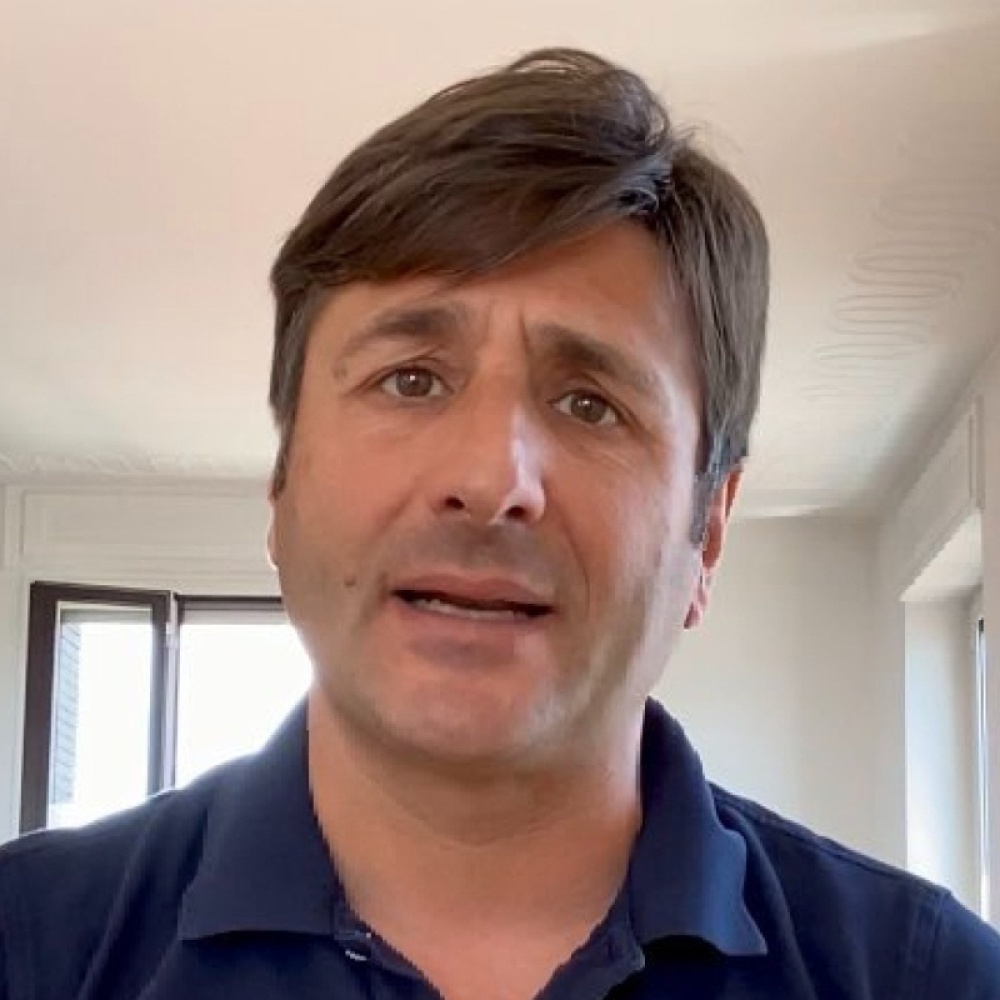 rtl1025's tweet photo. 📍 Spazio all'attualità con Antonio #Rossitto, inviato speciale di @panorama_it
▶️ Segui la diretta: https://t.co/iDld1y40ul
#NonStopNews https://t.co/5UGq3JPfo3