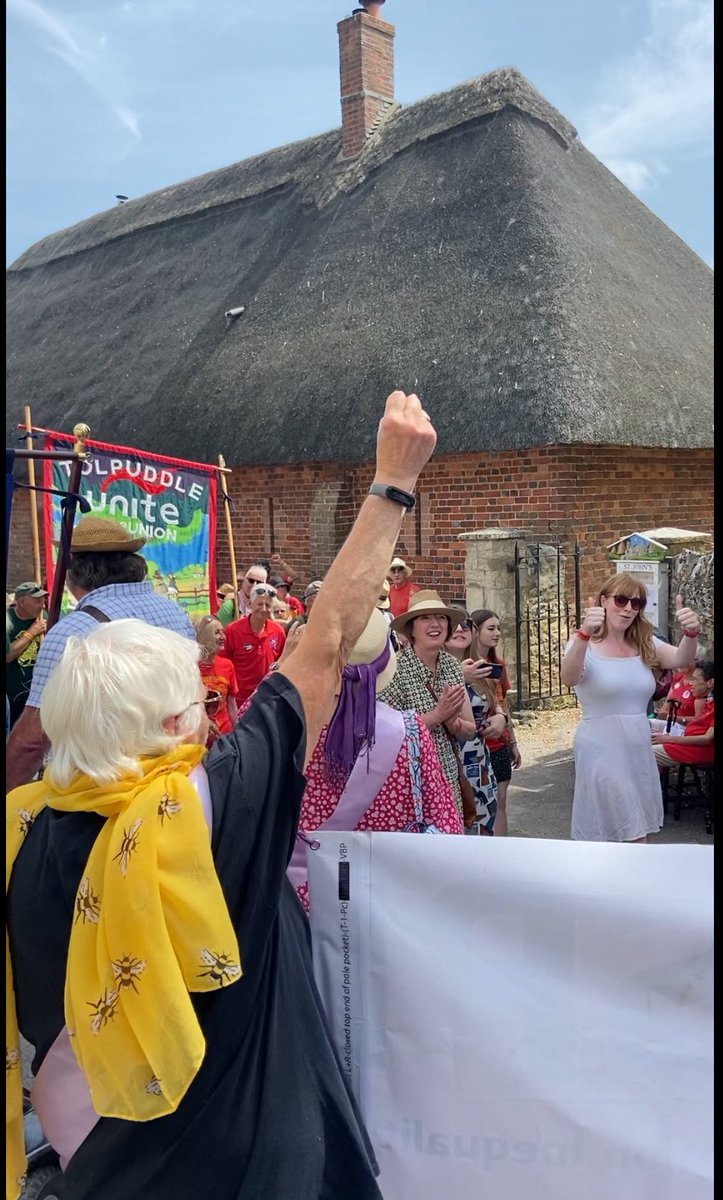 WaspiSEEssex's tweet image. Almost 5000 #WASPI women in your own constituency @AngelaRayner, are you still representing them ?  3.6m women thought you had their back. @UKLabour @Keir_Starmer @RachelReevesMP don’t turn your backs on us now #commitforfaircompensation