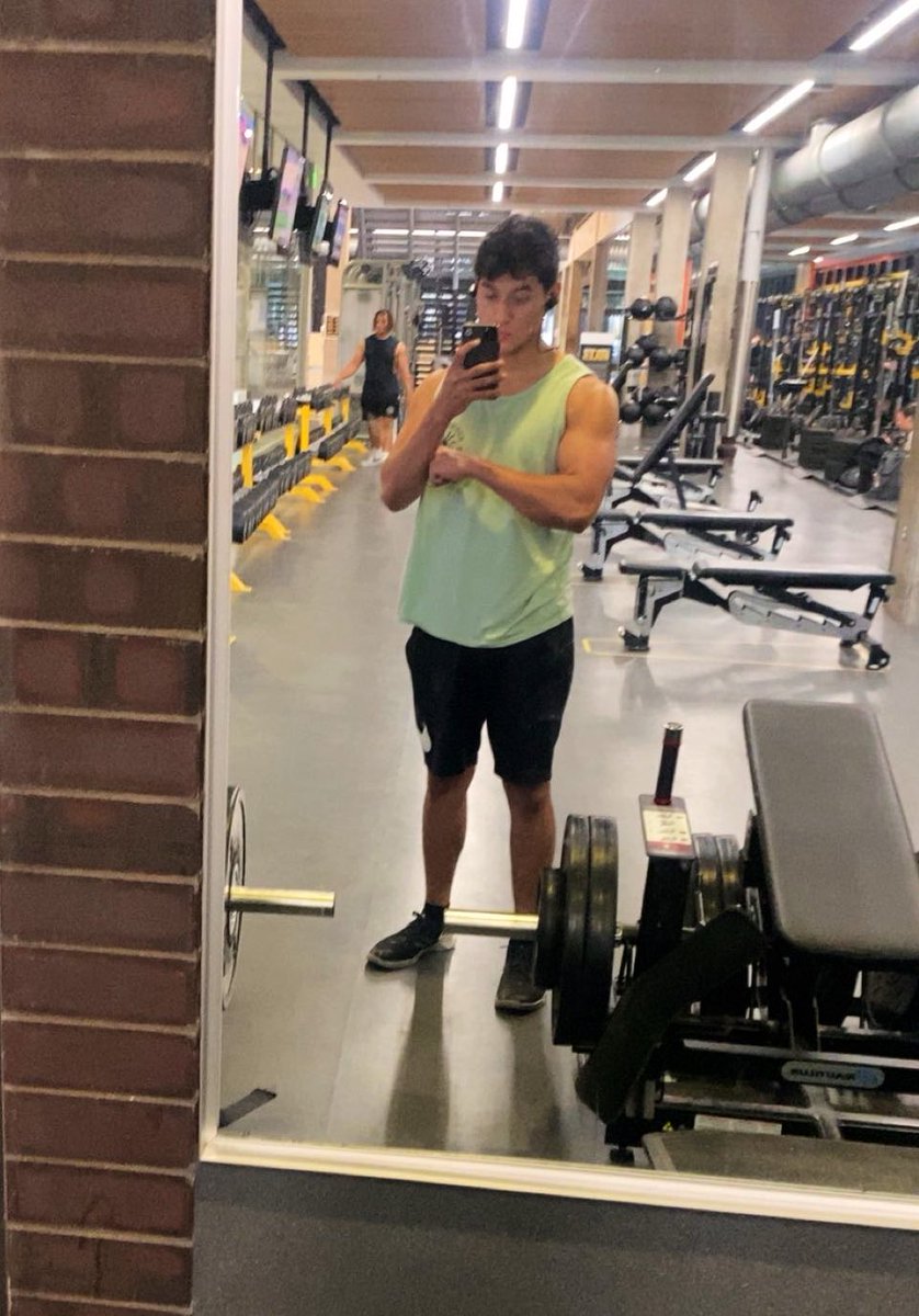 Patiently labbing irl til <a href="/Play2XKO/">2XKO</a> launches, pls give me Riven 🙏 #fitfgc