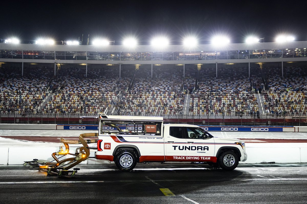 Make sure they remember the night they played the Titans. 💪 #CocaCola600