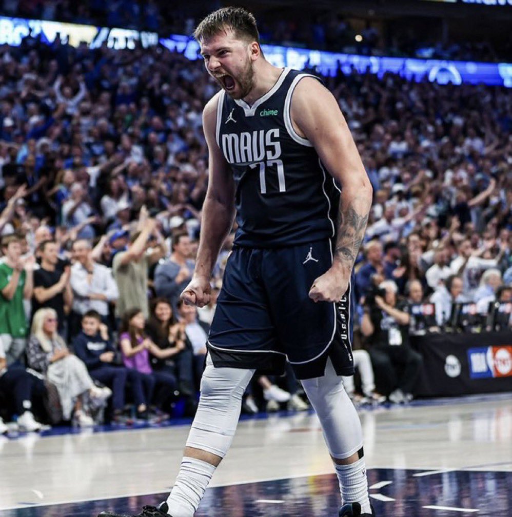 Luka Dončić in his last 5 games

31.6 PPG 
9.4 AST 
8.6 REB 
2.0 STL 
50/45/88%
5-0 ‼️

We are watching an all time legend blossom in real time.