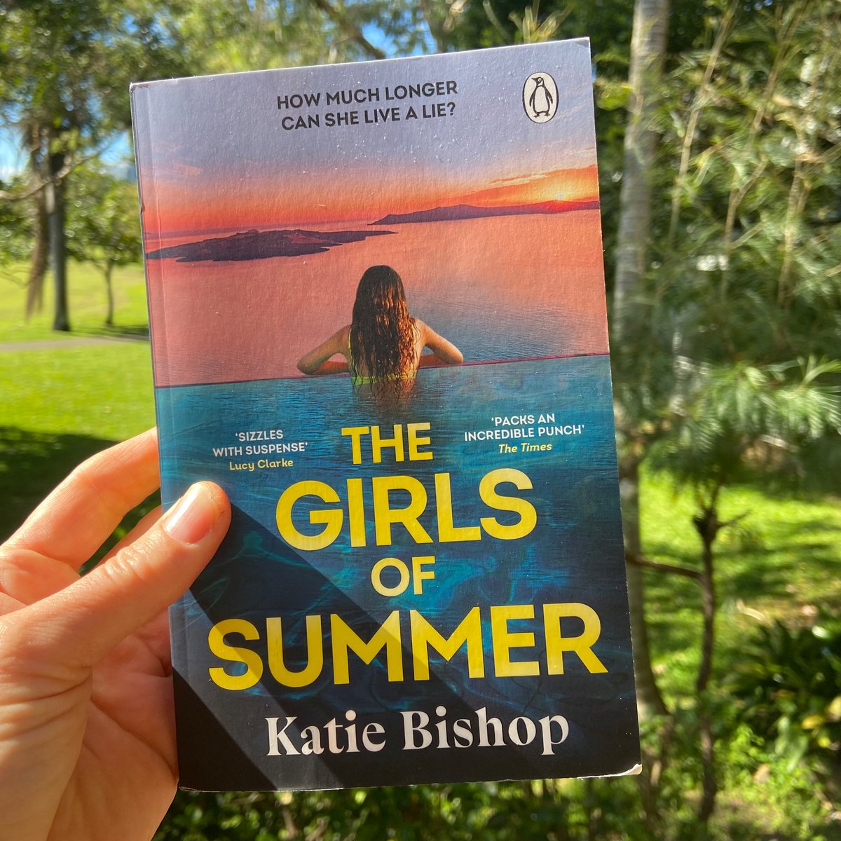 Love the new paperback cover of @WhatKatieBWrote’s debut #GirlsOfSummer. Huge thanks to @PenguinUKBooks for sending a copy all the way to Australia. This atmospheric sun-drenched page turner is the perfect summer read!