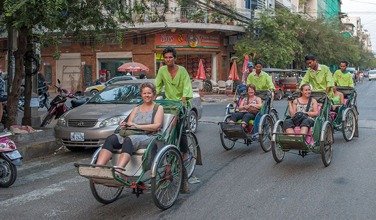 Discover Phnom Penh with Cyclos! (pronounced see-cloe) 🚲From city landmarks to unique nightlife tours, every ride helps create a better life for cyclo drivers. Next time you're in Phnom Penh, take a cyclo and make a difference!
Source: Tourism Cambodia
Photo credit: Khmer Times