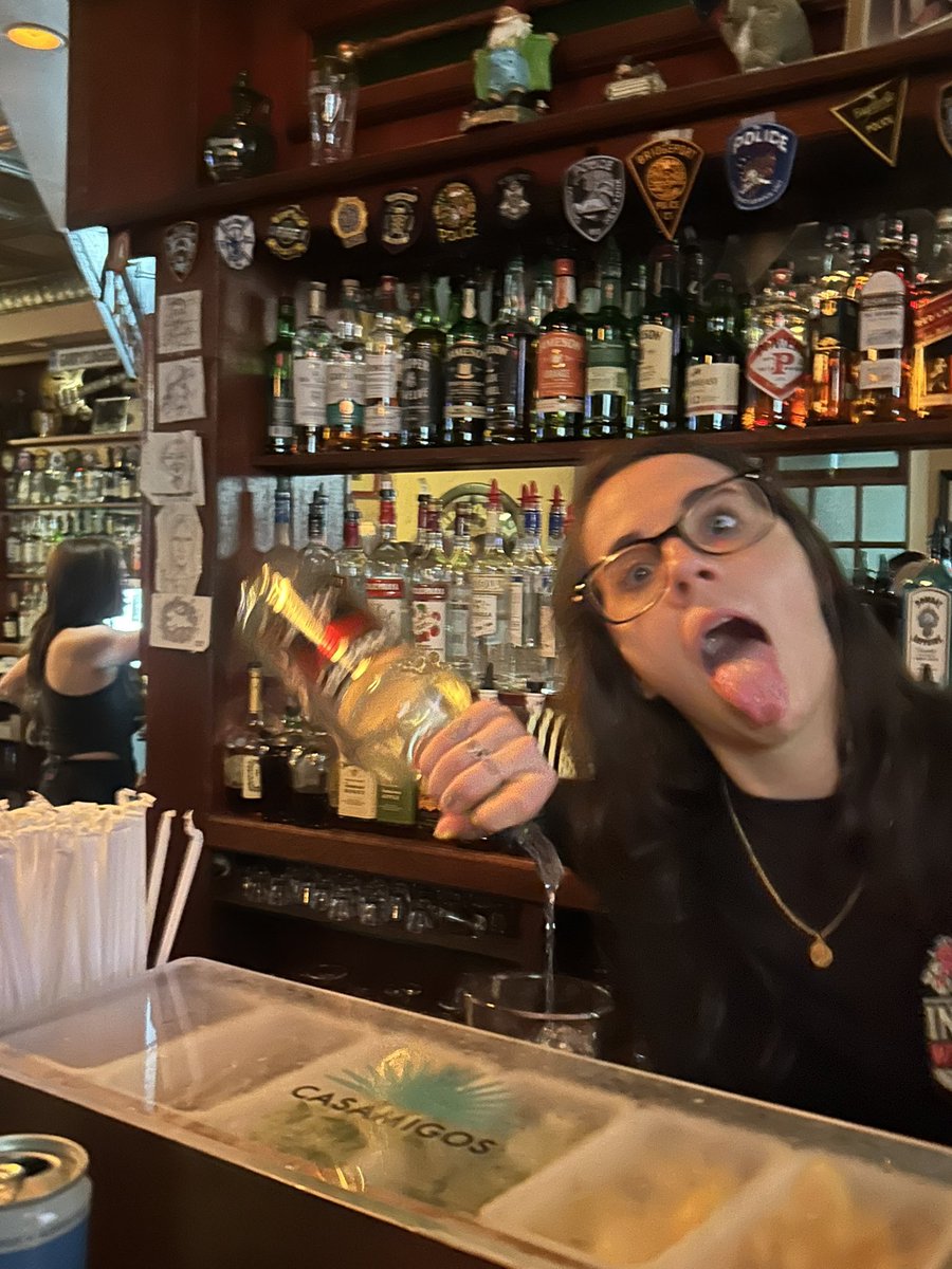 StancilJim's tweet photo. UN FUCKING BELIEVABLE #DUBRA #THEBESTBARINAMERICA @geno_bisconte @SteveContiDAGOD @Thurdeye https://t.co/cJTKCi6Xwl