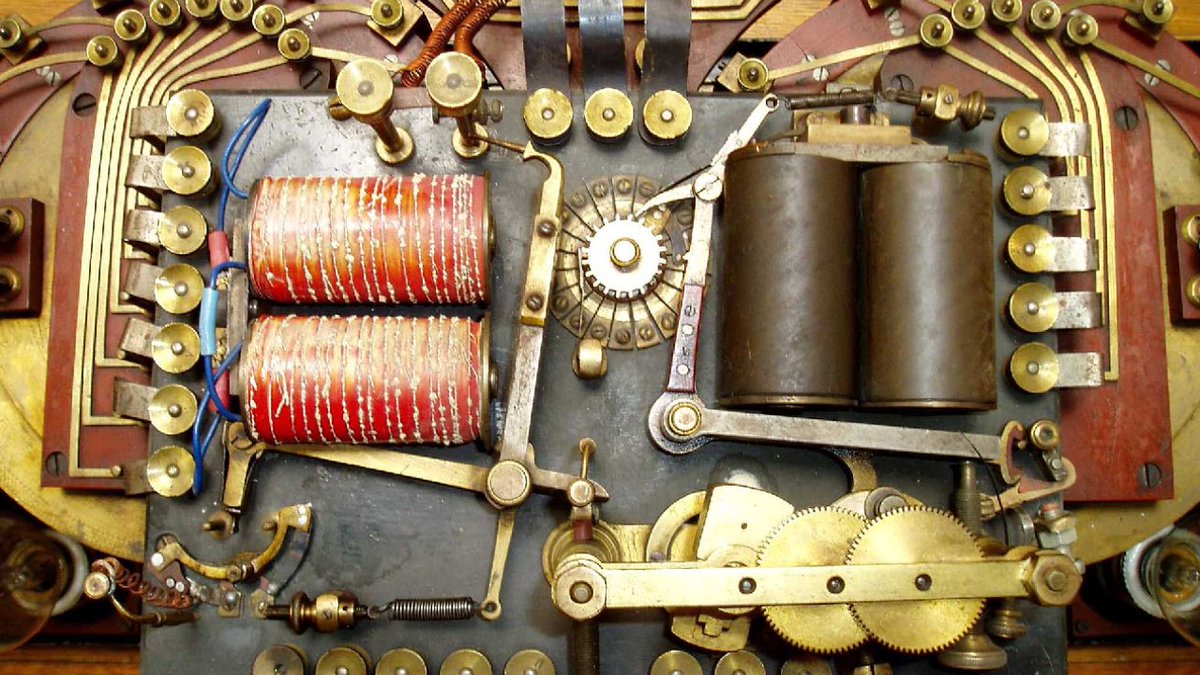 NickLovesSpain's tweet image. Spain isn't just sunshine, tapas, and wine —
It's a country of innovation.
Here are 25 inventions made in Spain that changed our lives forever:
(a 🧵)